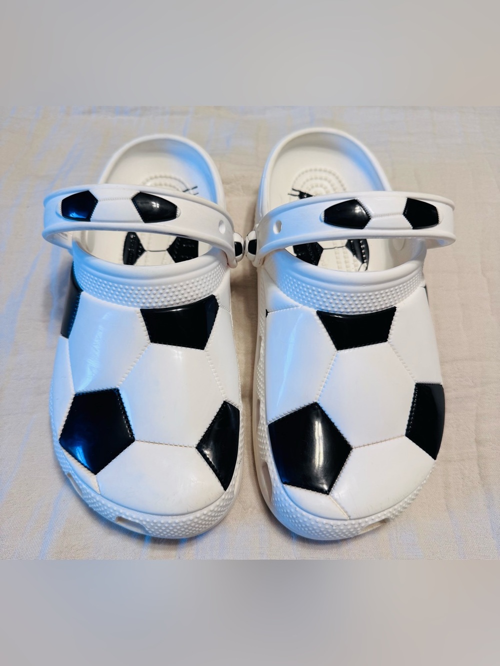 Crocs Classic Soccer Ball Clogs White Black Kids J5